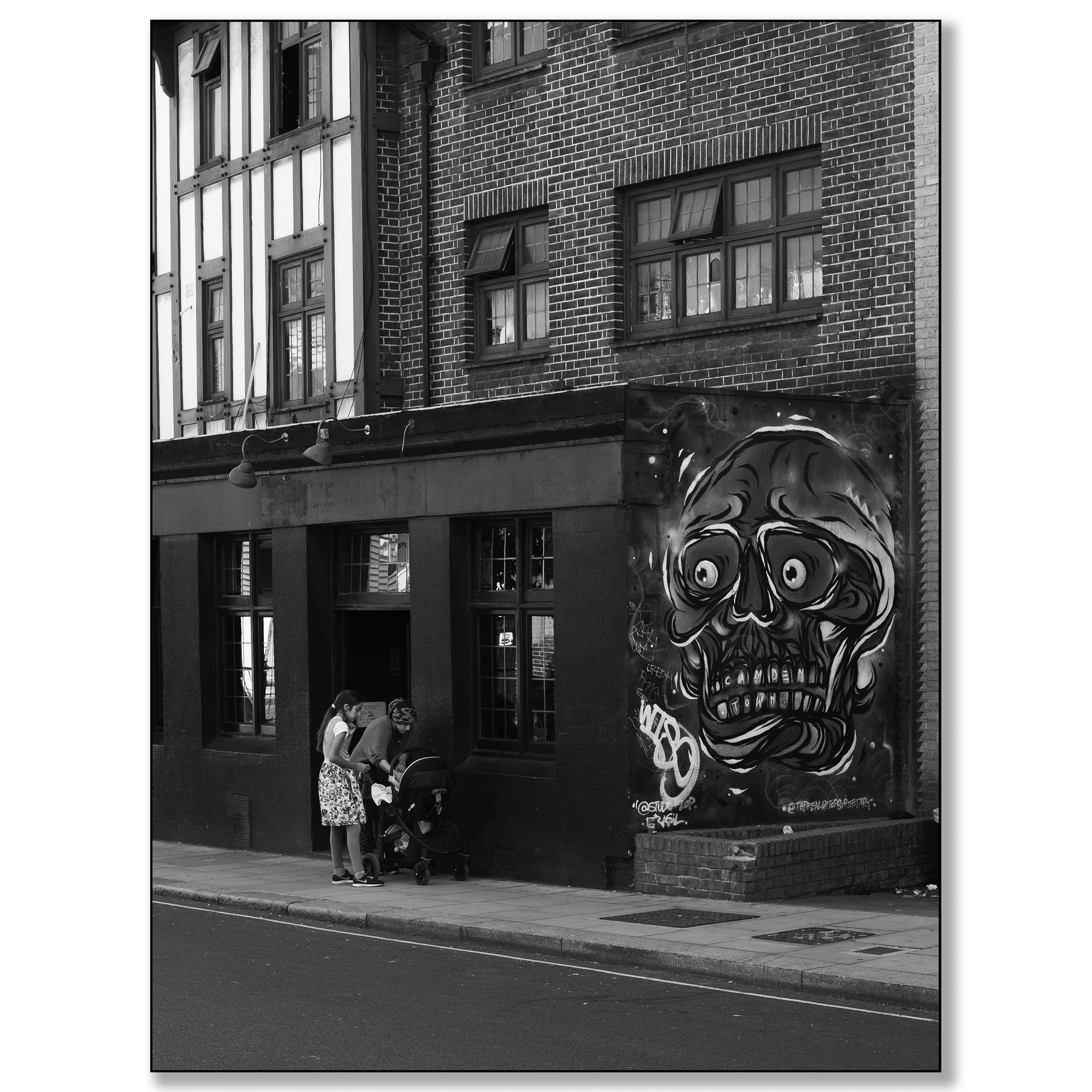 London Campden Road, stroller