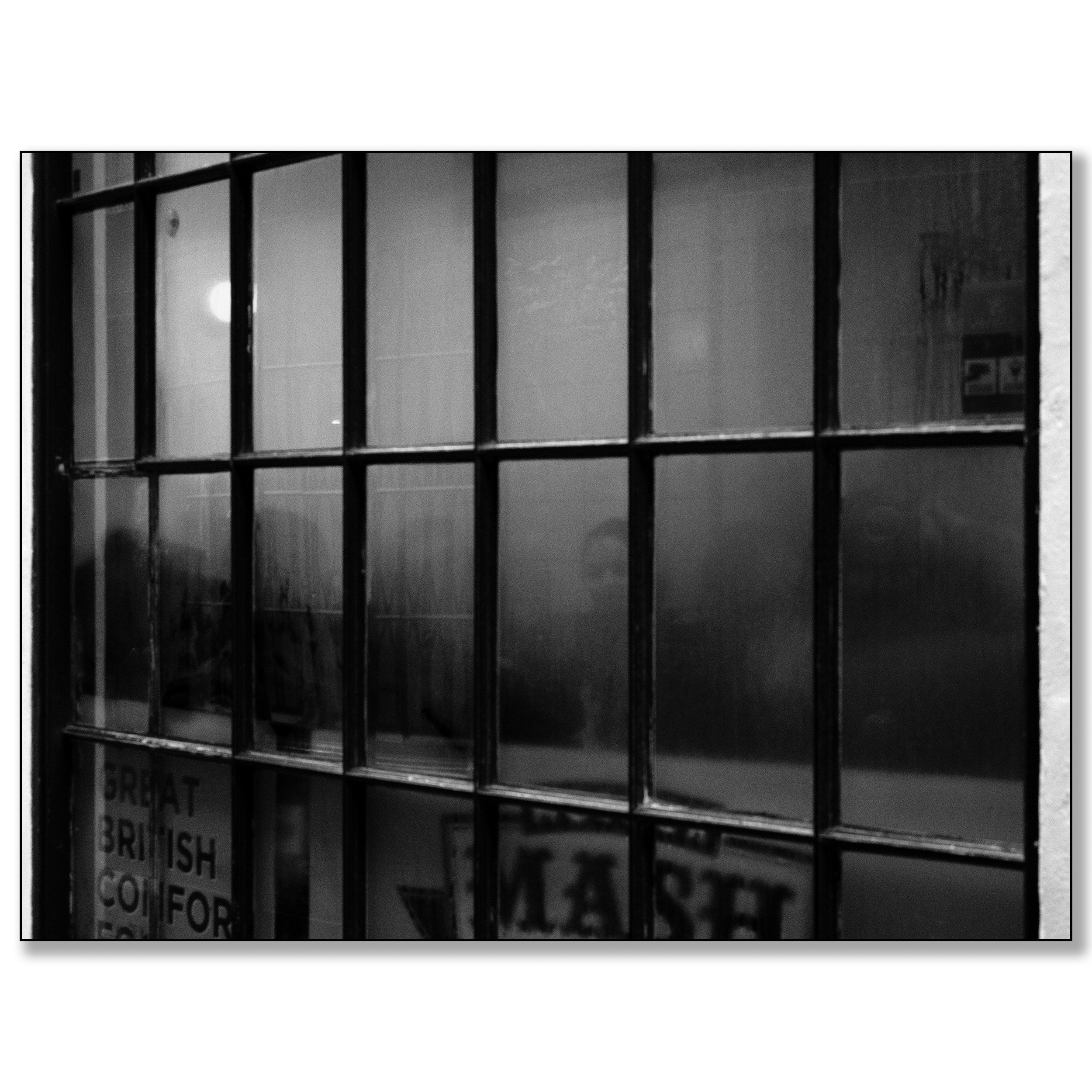 London Goodwin's Court, foggy window