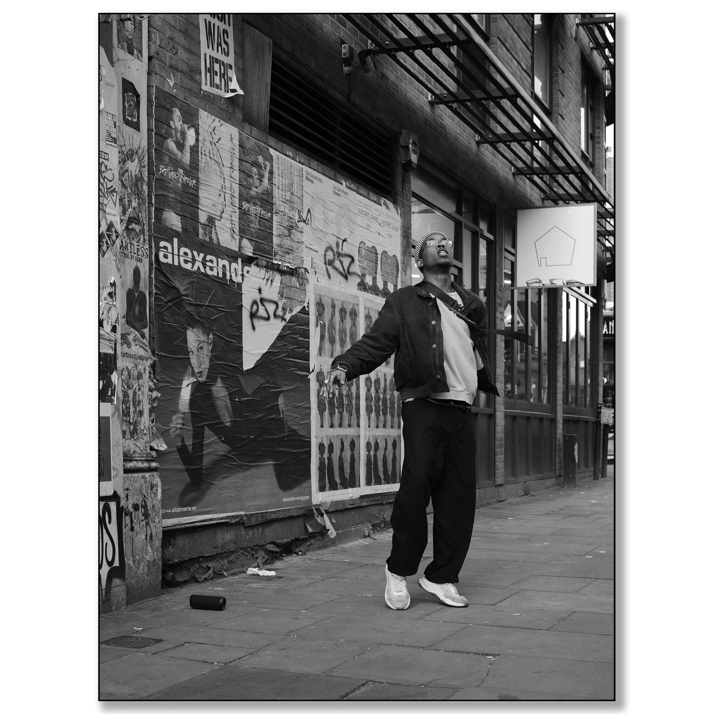 London Brick Lane, dancer